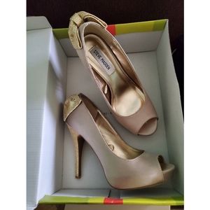 Steve Madden Gold Heels
